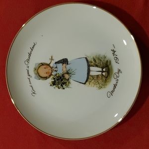 •Holly Hobbie•Mother's Day 1974•decorative plate•vintage•